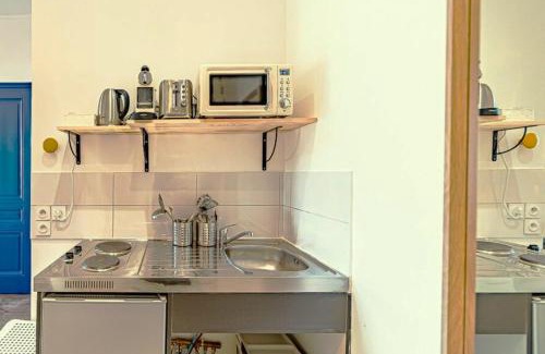 2nd Arrondissement Apartment | Le Nid de Perrache Comfortable and Stylish Studio