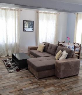 Trosly-Breuil House | Le Nid de Trosly - grand, confortable et calme