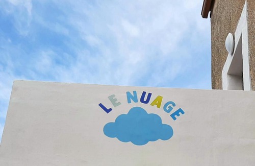 Hopitaux-Facultes House | Le Nuage, duplex aérien