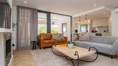 Hermanus City-Centre Apartment | Le Paradis 5