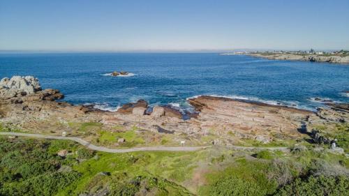 Hermanus City-Centre Apartment | Le Paradis 5