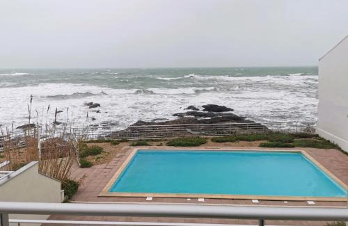 La Chaume Apartment | Le Petit Bargeouri - Face mer avec piscine