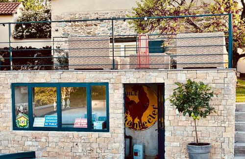 Sourcieux-les-Mines House | Le petit Chacel