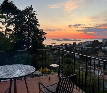 Roucas-Blanc Villa | Le Petit Croquant