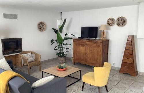 Lezardrieux Apartment | Le petit Four Neuf