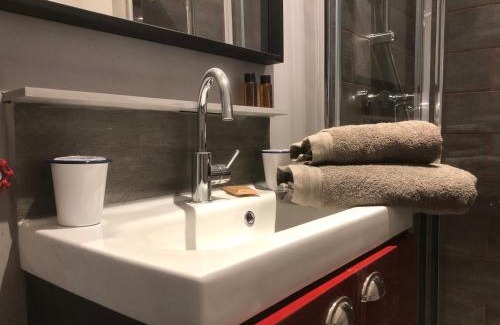 Apt Apartment | LE PETIT HERMITAGE