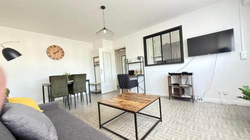 Devant-les-Ponts Apartment | Le petit Lorry - Appt 20 45 m2