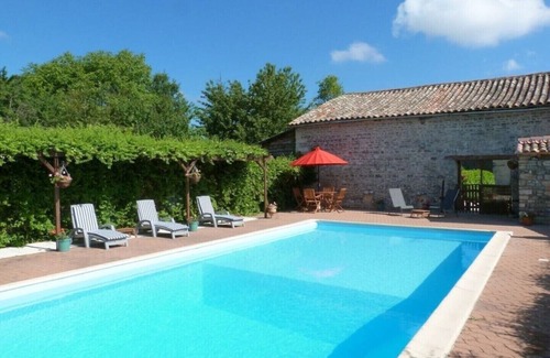 Chaunay Cottage | Le Petit Paradis