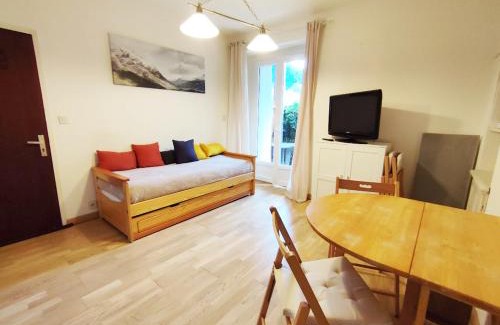 Saint-Mamet Apartment | Le petit Vénasque, T2, jardin, parking, 4 personnes