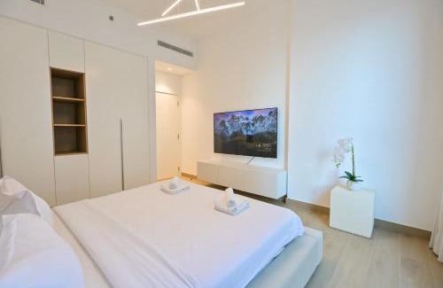 Dubai Apartment | Le Pont, Port De La Mer 1 Bedroom Apartment