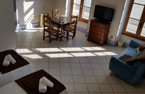 Bourg-Saint-Andeol Hotel | Le Prieuré