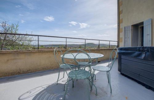 Saint-Cyprien House | Le Prieuré "Péridoors" - Élégance, Histoire & Jacuzzi