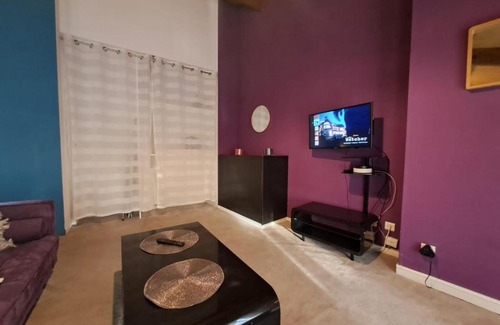 Centre Ville Apartment | Le Purple - Centre Historique, Wifi et Netflix, Linge compris