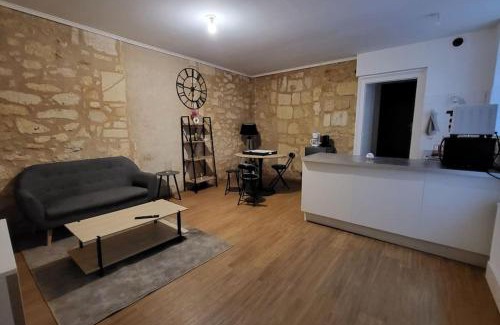 Saint-Andre-de-Cubzac Apartment | Le QG