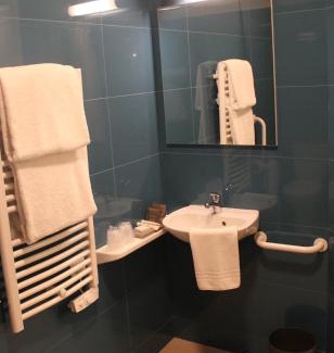 Dampmart Hotel | Le Quincangrogne