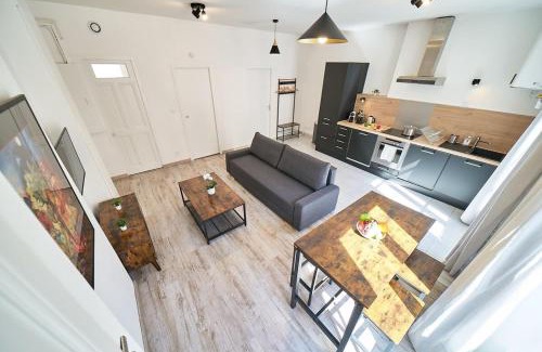 Oullins Apartment | Le République-cosy 4 pers-Oullins-Lyon Centre