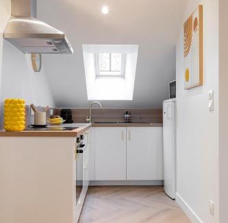 Laval Apartment | Le Ravito