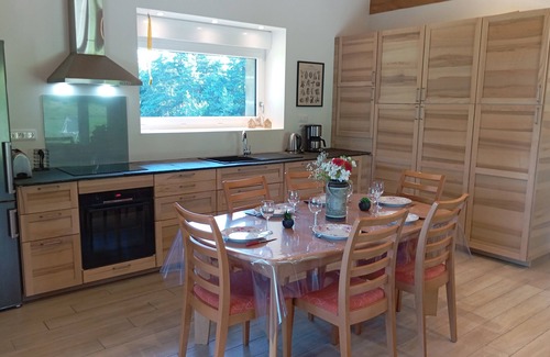 Saint-Julien-du-Pinet Cottage | Le Refuge de Jorance and its spa 🌲🌼🏡🌄