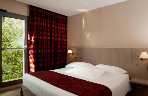 Rueil-Malmaison Hotel | Le Relais de La Malmaison, a member of Radisson Individuals