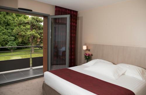 Rueil-Malmaison Hotel | Le Relais de La Malmaison, a member of Radisson Individuals