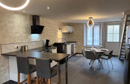 Rolampont House | Le repos du voyageur