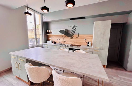 Rochefort Apartment | Le République 5 - Apartment with terrace right in the center of town and close to the thermal baths