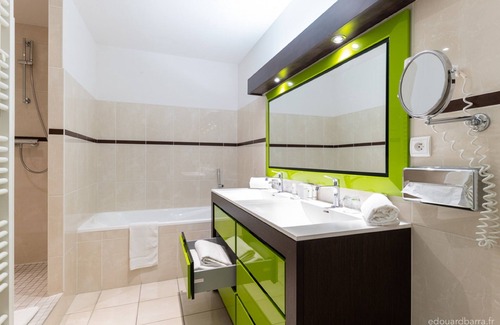 Vosne-Romanee Hotel | Le Richebourg Hotel Restaurant & Spa