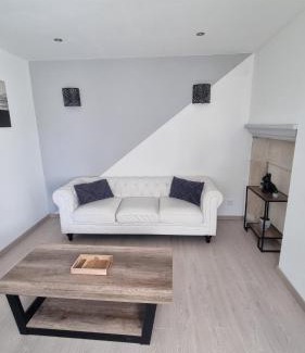 Saint-Germain-le-Rocheux House | LE ROCAGERMANOIS - Jolie maison de village