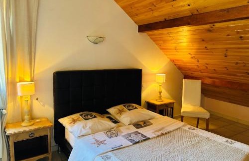 Le Glaizil Bed & Breakfast | Le Rocher des Ducs, Appartement & Chambres, abris voitures et motos