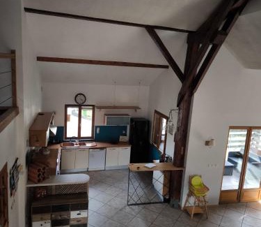 La Celle-sous-Gouzon House | Le séchoir à tabac