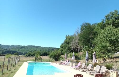 Saint-Leon-sur-Vezere Apartment | Le Séchoir des acacias, Gîte les Chênes Verts