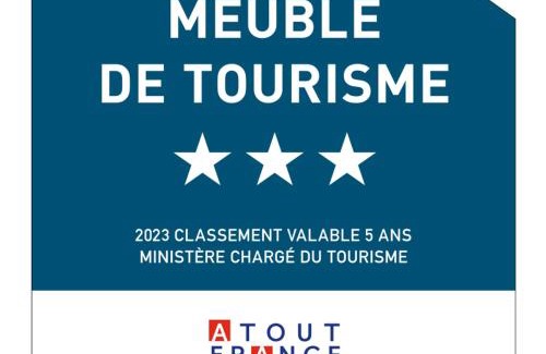 Saint-Leon-sur-Vezere Apartment | Le Séchoir des acacias, Gite: Les Falaises