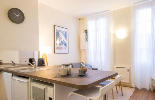 Saint-Cyprien Apartment | Le Saint Nicolas by Cocoonr