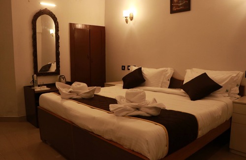 Yercaud Resort | Le Selena