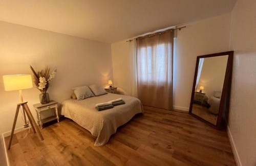 Chilly-Mazarin Apartment | Le Spacieux- Proche de Paris et Orly - Beau F2 de 52m2 en centre ville