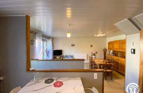 Le Nayrac House | Le Square des Fleurs