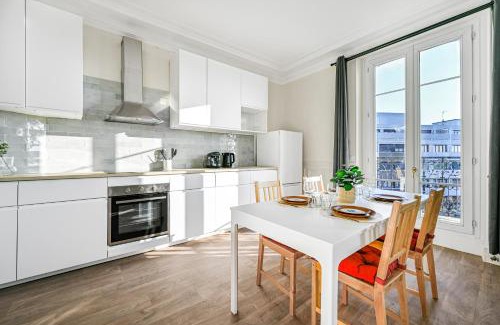 Abbesses Apartment | Le Stella - Centre-Ville - Proche Gare - Wifi