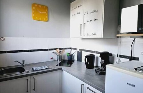 Le Grand Charran Apartment | Le Studio de Max : Terrasse et Parking