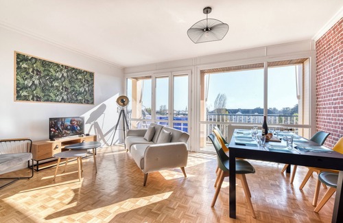 Saint-Jacques - Nazareth Apartment | Le Super 8 - Free Parking, Balcony, 100m²,Wi-Fi