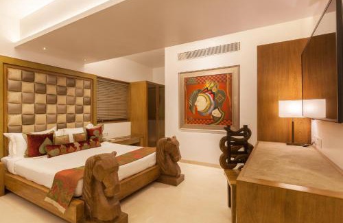 Pali Hill Hotel | Le Sutra Hotel, Khar, Mumbai
