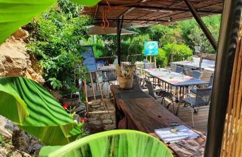 Entrecasteaux Bed & Breakfast | Le Tempo