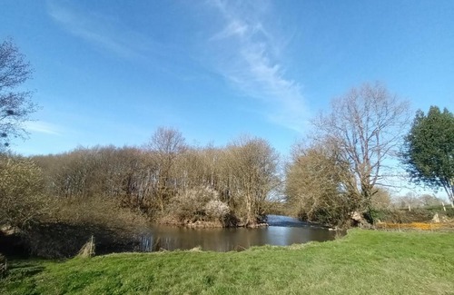 La Foret-sur-Sevre House | Le Verger - Gite 8 personnes en campagne et rivière By Primo