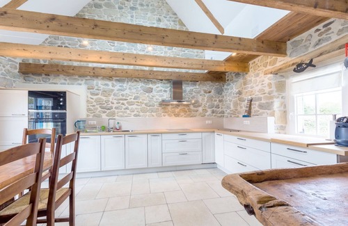 Camaret-sur-Mer House | Le Vieux Chêne by Interhome