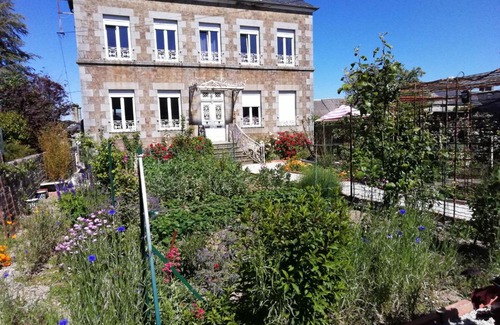 Landelles-et-Coupigny Bed & Breakfast | Le Vieux Notaire