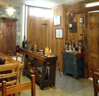 Montjovet House | Le Village