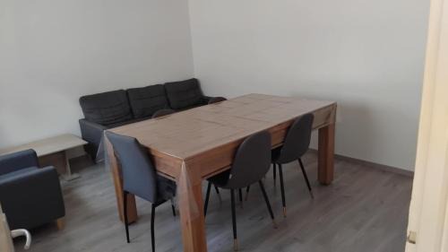 Saint-Die Apartment | Le Wenalya avec terrain clôturé