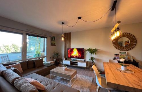 Fontaine-Bayonne-Cartoucherie Apartment | Le zenith - T2 Chaleureux et Lumineux