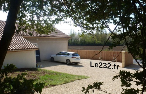 Chasseneuil-du-Poitou Apartment | Le232 fr Meublé 4 Personnes Draps, Serviettes et Ménage Inclus