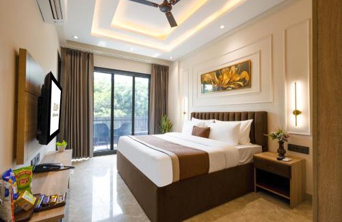 Udyog Vihar Hotel | Leaf 9 Grand, Near Udyog vihar and Yashobhoomi