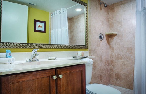 Pompano Beach Resort | Leave your worries at the door!
